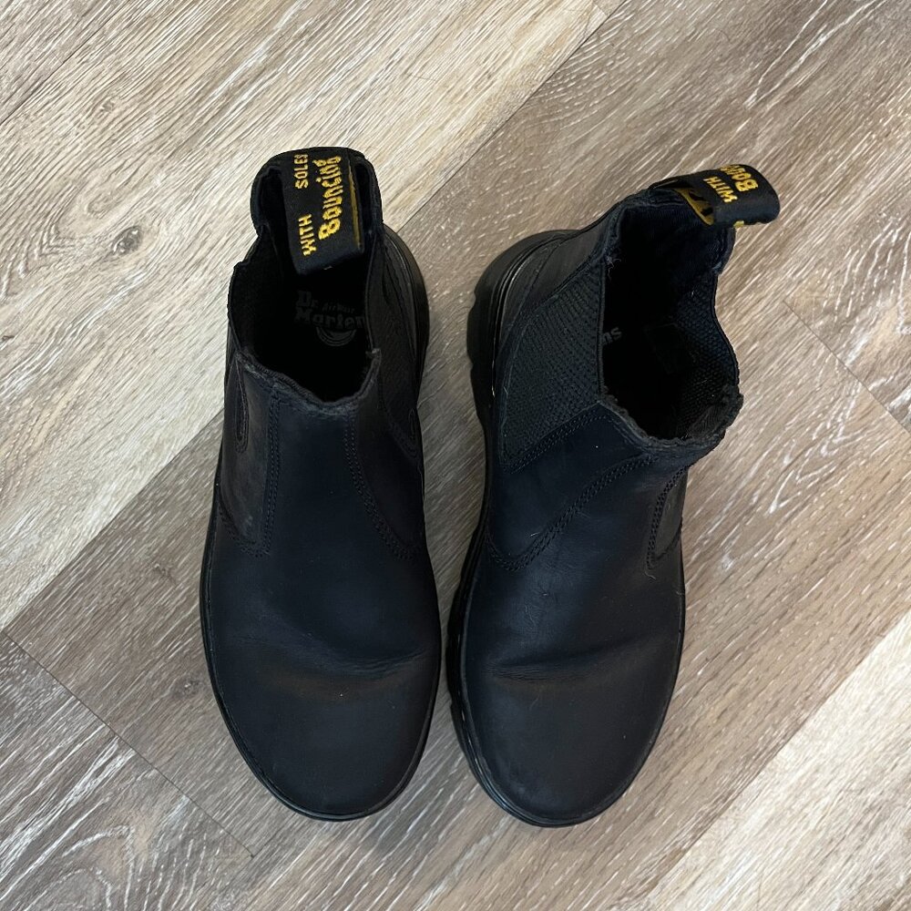 Dr. Martens Embury Leather Chelsea Boot, Black Wyoming, US WOMENS 6 - Picture 2 of 4